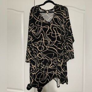 LOGO by Lori Goldstein Asymmetrical Top Black Women’s Size 4X